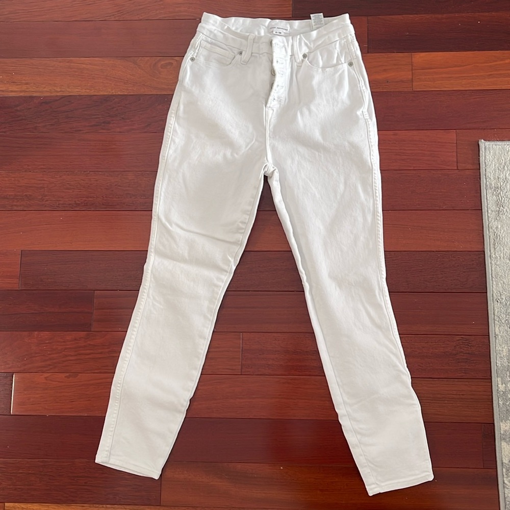 White good American skinny jeans